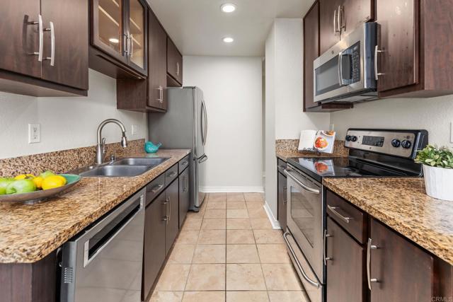 Detail Gallery Image 6 of 21 For 13343 Rancho Penasquitos #B202,  San Diego,  CA 92129 - 2 Beds | 2 Baths