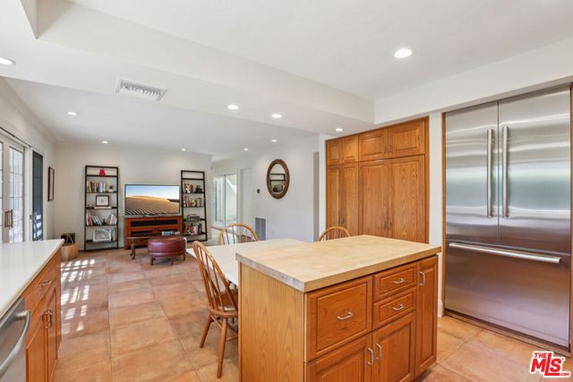 4400 Yorkfield Court photo 10