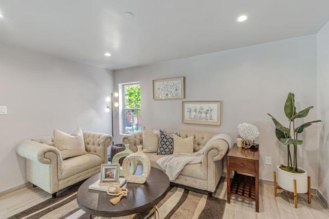 3119 Oak Knoll Drive, Redwood City CA: https://media.crmls.org/mediaz/712680f7-d5bb-4560-8bab-2e55d75d1d7c.jpg