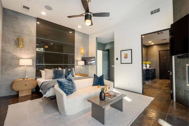 335 Patel Place, Palm Springs CA: https://media.crmls.org/mediaz/7126f73d-d600-42dd-9fc6-482bbe746095.jpg