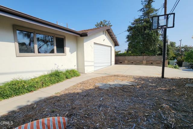 5519 Terrace Drive, La Crescenta CA: https://media.crmls.org/mediaz/712777ea-3124-411b-a438-e52577cd2c2d.jpg