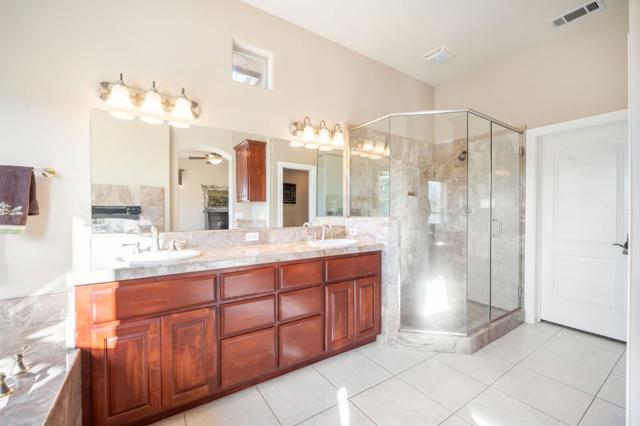 5500 Rio Cascada,  CA: https://media.crmls.org/mediaz/71289a97-52cc-49ce-8f24-b814b8715129.jpg