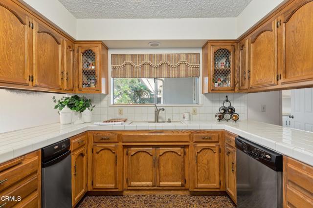 15-web-or-mls-15 - Kitchen