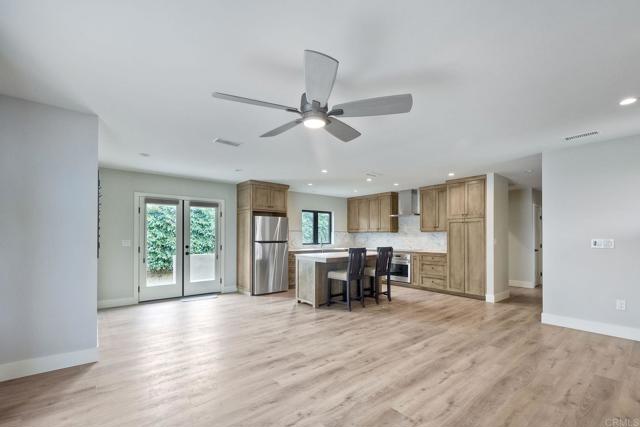 605 Morse Street, Oceanside CA: https://media.crmls.org/mediaz/71296e4c-a1e6-4d90-9066-867efdd2e1b9.jpg