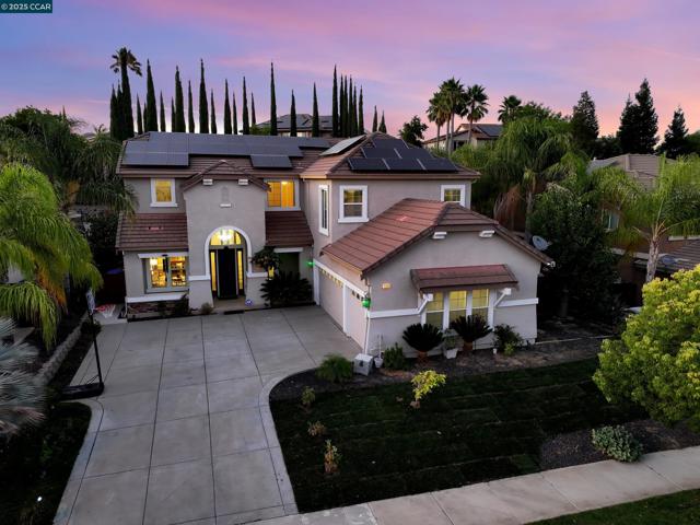2593 Camel Back Rd, Brentwood CA: https://media.crmls.org/mediaz/712b2f2b-82b9-48be-a602-1ccb4af8311a.jpg