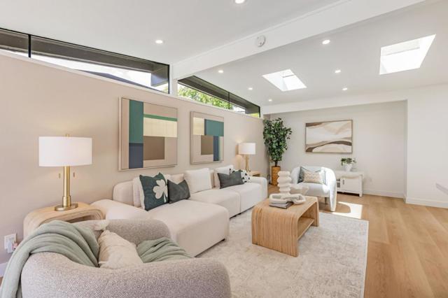 271 Woodhams Road, Santa Clara CA: https://media.crmls.org/mediaz/712b8ad6-cf0b-4ee6-a98f-91bbbb09a287.jpg