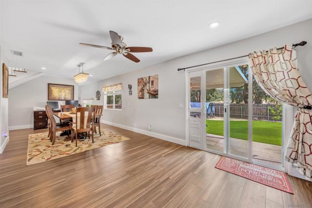 12845 Golden Way, Poway CA: https://media.crmls.org/mediaz/712bdee8-16b9-4a5b-a945-36e2c27c9c84.jpg