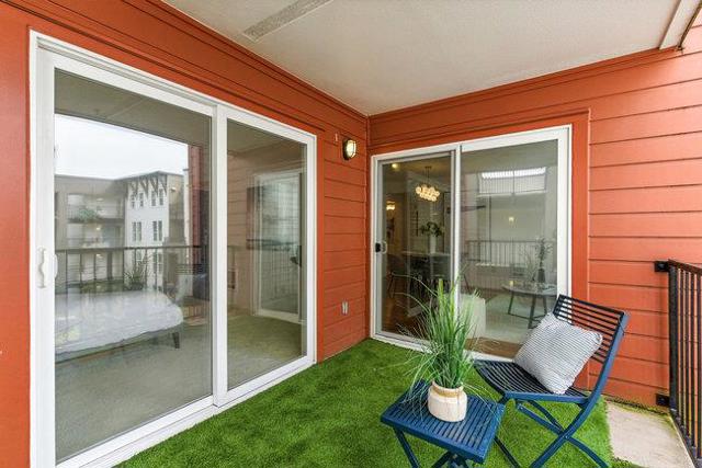8200 Oceanview Terrace, San Francisco CA: https://media.crmls.org/mediaz/712c9e5c-6f63-4728-8238-12686331defc.jpg