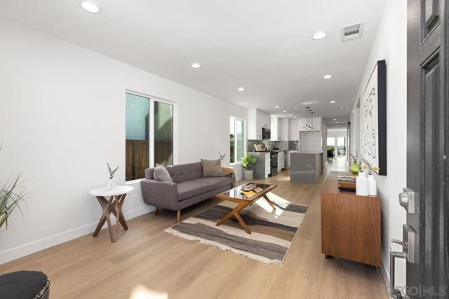 3669 Kalmia St, San Diego CA: https://media.crmls.org/mediaz/712d305d-691c-4092-91cb-efa0dc1379ca.jpg