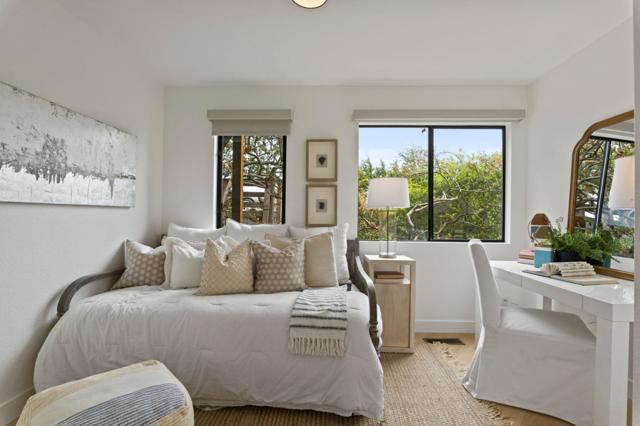 130 Blackburn Terrace, Pacifica CA: https://media.crmls.org/mediaz/712de128-71b7-4a2d-b8c5-622aabdfff99.jpg
