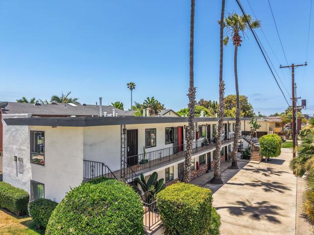 800 Emory Street, Imperial Beach CA: https://media.crmls.org/mediaz/712de824-b002-4695-acff-327e7fc6e638.jpg