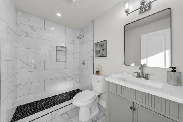 1539 E San Fernando Street, San Jose CA: https://media.crmls.org/mediaz/712edbb3-c4c0-420b-b17e-d410f8be22f5.jpg