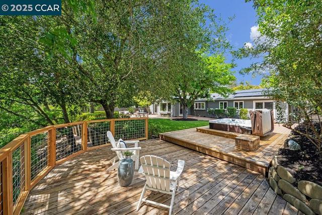 3159 Lucas Dr, Lafayette CA: https://media.crmls.org/mediaz/71301c63-9313-44e0-9aeb-d3f81f59063e.jpg