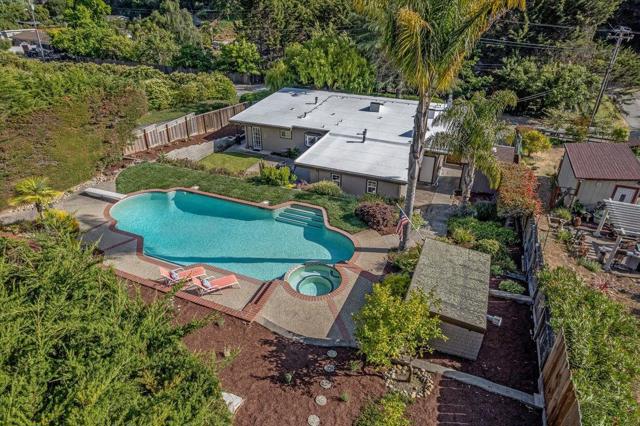 1445 Day Valley Road, Aptos CA: https://media.crmls.org/mediaz/7130d78a-e64d-4781-b8a3-bee096e5efc8.jpg