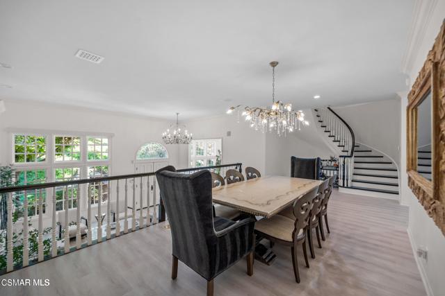 2479 Swanfield Court, Lake Sherwood CA: https://media.crmls.org/mediaz/7130f611-52e4-486f-8067-f255656fc31b.jpg