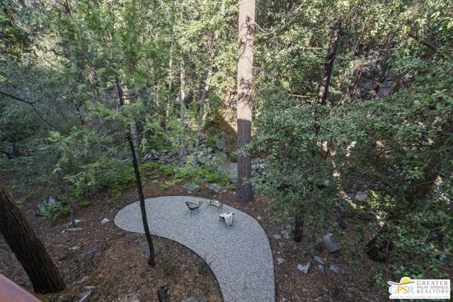 55041 Pine Crest Avenue, Idyllwild CA: https://media.crmls.org/mediaz/7131407c-7557-48e0-818c-bf51a096eb65.jpg