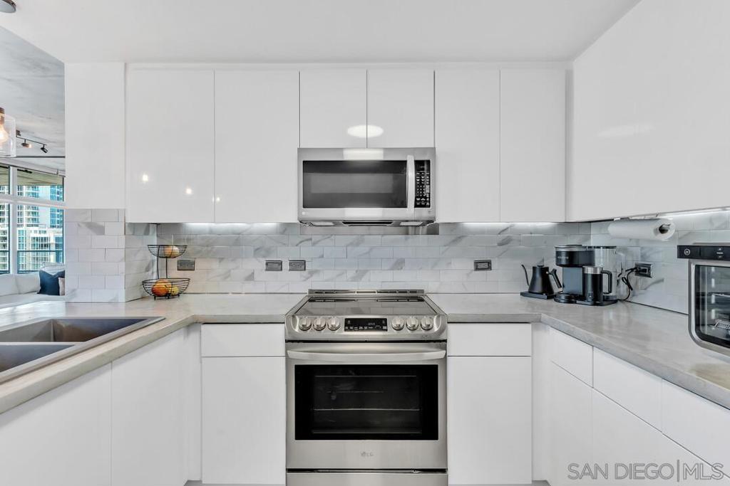 1080 Park Blvd - photo 7