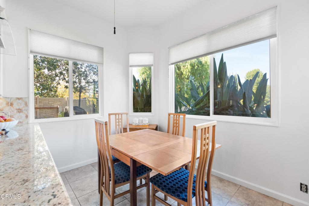 71336086 C63e 4015 828e Bc85742db864