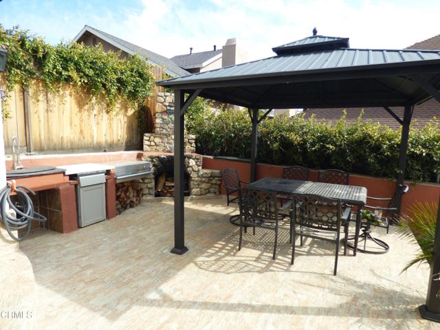 Detail Gallery Image 18 of 19 For 2434 Olive Ave, La Crescenta,  CA 91214 - 2 Beds | 2 Baths