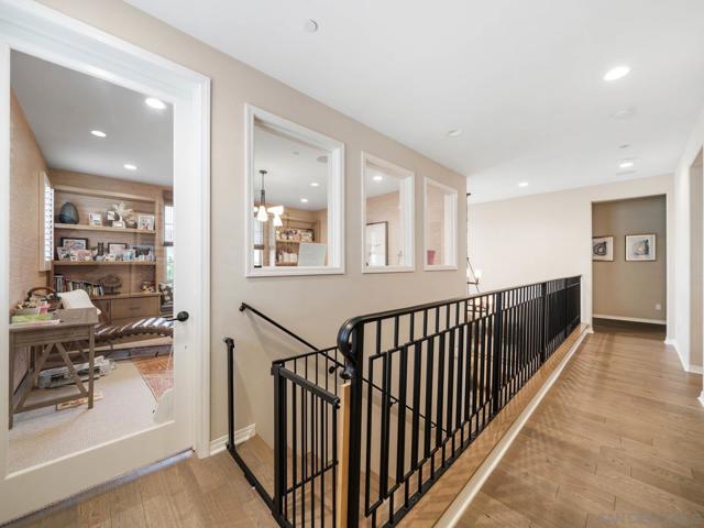916 Camino Aldea, Chula Vista CA: https://media.crmls.org/mediaz/7134bef2-4c03-48c4-810f-61f04ee6557a.jpg