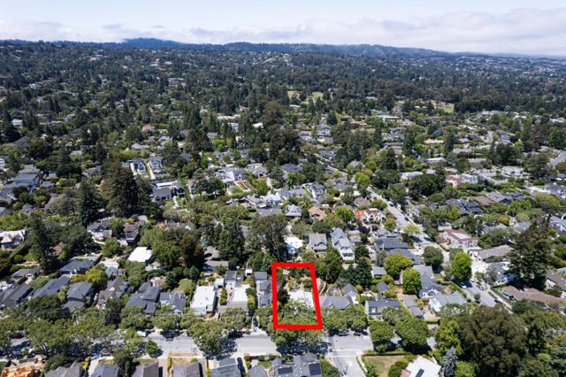 153 Occidental Avenue, Burlingame CA: https://media.crmls.org/mediaz/713525ff-32dd-4ec3-a012-05826f8c76e5.jpg