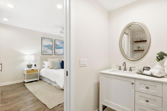 12859 Caminito del Canto, Del Mar CA: https://media.crmls.org/mediaz/7135927e-6965-4a57-ad53-c75eb6ee030e.jpg