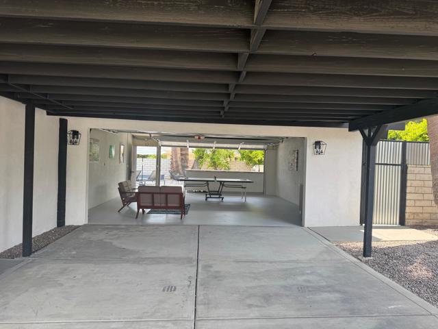 5155 E Bobolink Lane, Palm Springs CA: https://media.crmls.org/mediaz/713684cc-e6e8-42fd-a3f5-00a972a8d98b.jpg