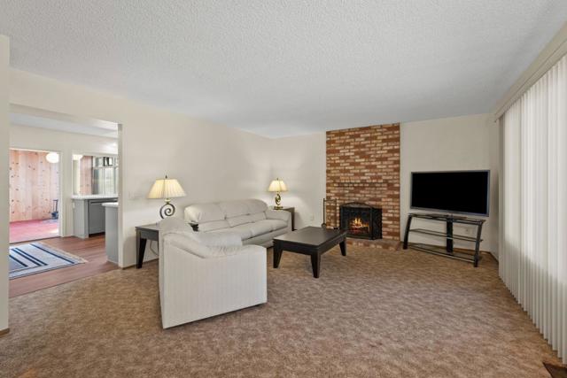 881 Terry Street, Monterey CA: https://media.crmls.org/mediaz/7136f07b-1a9b-4e0f-9241-0a67ea5af83d.jpg