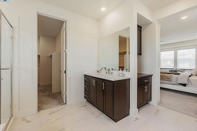 2002 Davoli Ct, San Ramon CA: https://media.crmls.org/mediaz/71373581-1982-475c-ba1f-4ebdfaa7303e.jpg
