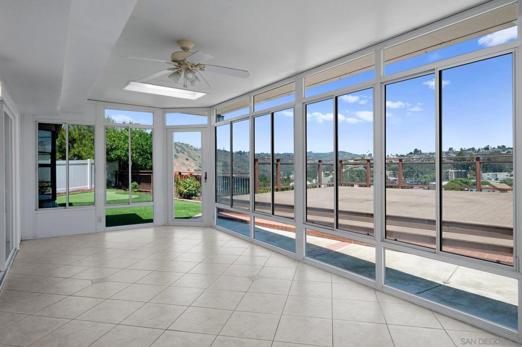 MLS #250031778SD img 25