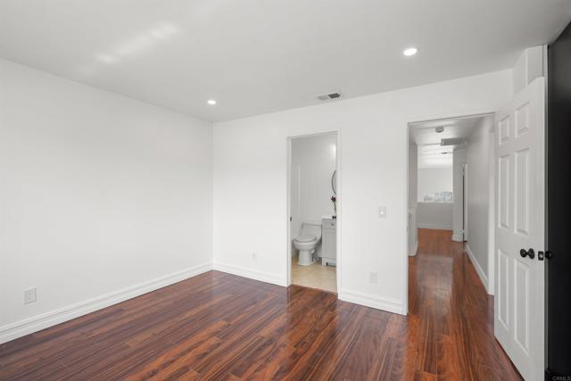 2344 Greenbriar Drive, Chula Vista CA: https://media.crmls.org/mediaz/71377bf9-083e-480b-bae8-5a2d3090c855.jpg