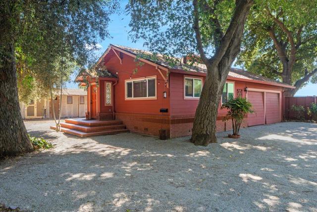 14325 Monterey Road, San Martin CA: https://media.crmls.org/mediaz/7137de1d-e27e-4883-9995-dbaa9c8c3714.jpg