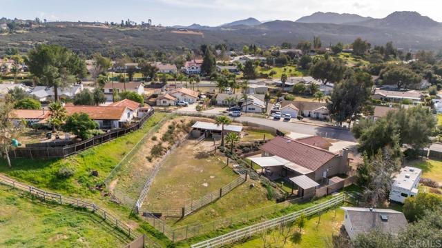 Detail Gallery Image 4 of 54 For 24820 Abalar Way, Ramona,  CA 92065 - 4 Beds | 2 Baths