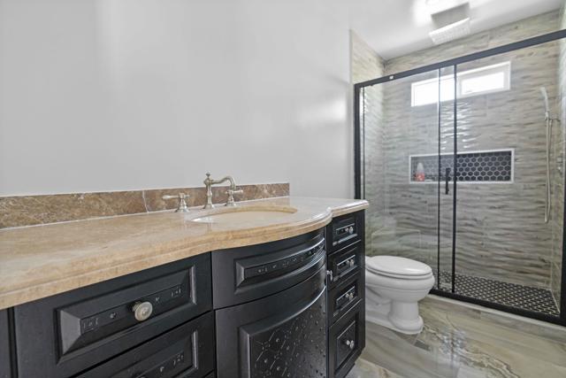 72420 Windlass Drive, Mecca CA: https://media.crmls.org/mediaz/713850a9-123e-4874-a226-6d245d4a972a.jpg