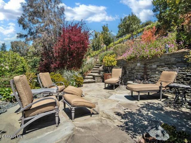 5455 Via Olas, Newbury Park CA: https://media.crmls.org/mediaz/71395cc7-3540-428c-b73b-478743adf613.jpg