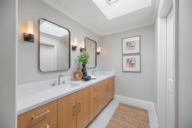 107 Knockash, San Francisco CA: https://media.crmls.org/mediaz/7139d574-b276-4400-80e0-cbf0a888cf62.jpg