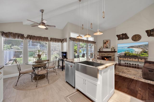 2106 Laura Dr, Escondido CA: https://media.crmls.org/mediaz/713a478a-4c68-4875-8115-fc5eecc7b498.jpg