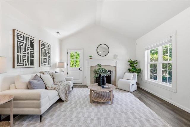 1019 Riverton Drive, San Carlos CA: https://media.crmls.org/mediaz/713b714a-7b8f-4fd3-b6c6-4876a32cf6fd.jpg