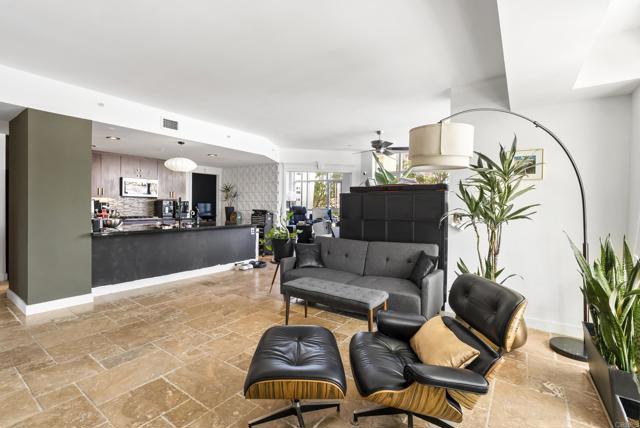 3812 Park Boulevard, San Diego CA: https://media.crmls.org/mediaz/713c0cde-92ef-41a6-9fe7-0950ea907435.jpg