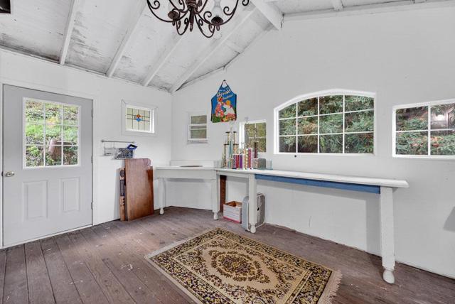 885 Larkin Valley Road, Watsonville CA: https://media.crmls.org/mediaz/713c5d51-8e53-43e3-91e7-b11eaea5902a.jpg