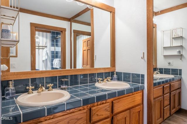 435 Lakeview Boulevard, Mammoth Lakes CA: https://media.crmls.org/mediaz/713d2b46-f170-4b26-af22-37d9f2cf60d0.jpg