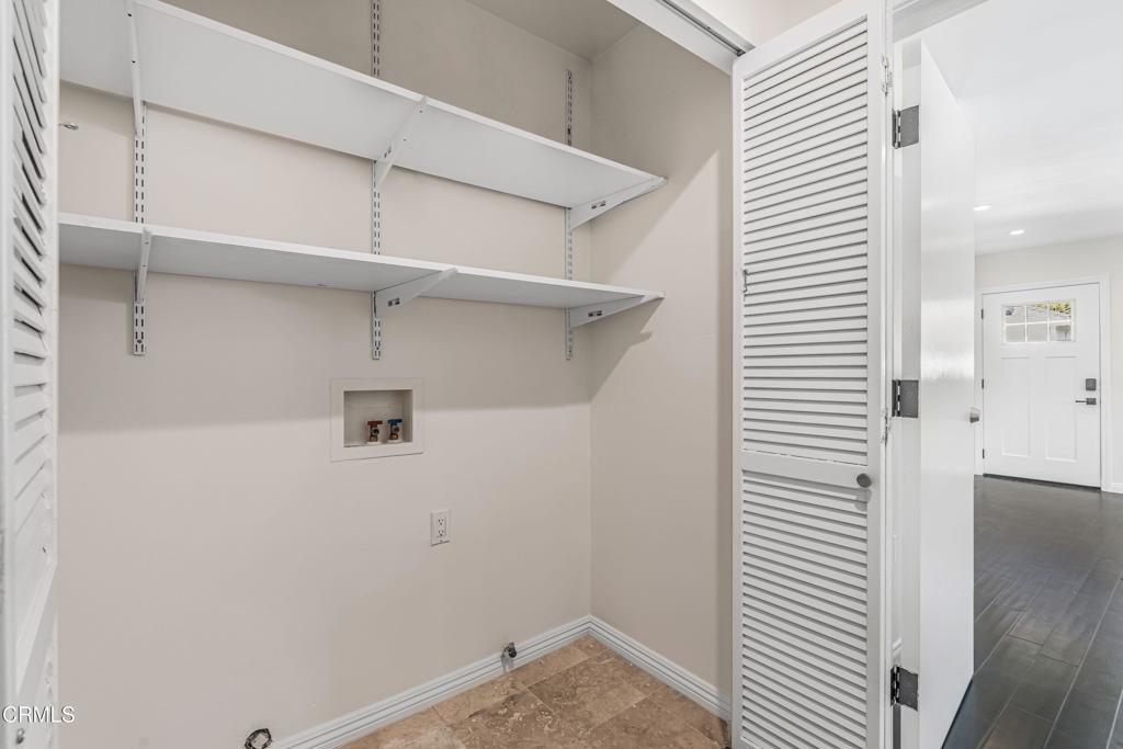 15233 Camarillo StreetSherman Oaks img 31