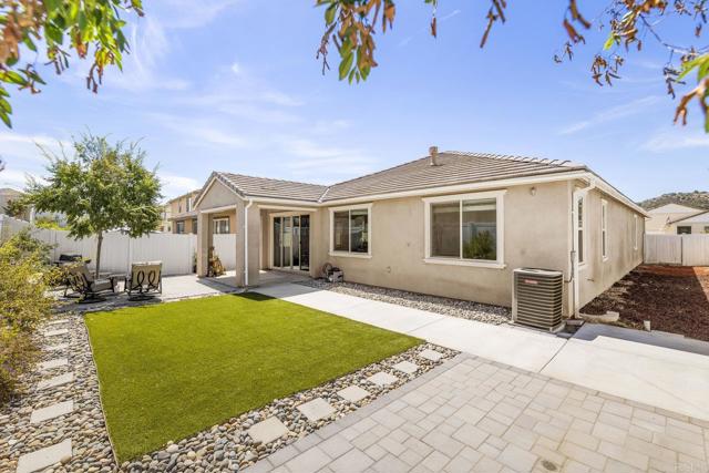Detail Gallery Image 14 of 36 For 28007 Moosa Creek Way, Valley Center,  CA 92082 - 4 Beds | 2 Baths
