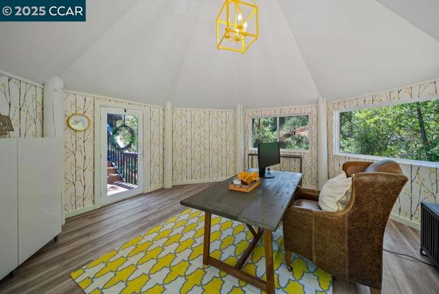 33 Los Arabis Circle, Lafayette CA: https://media.crmls.org/mediaz/713e5eb2-e735-497b-911c-d1086c1d73ad.jpg
