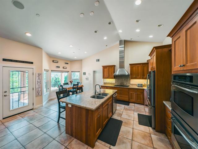 Image 4 of 75 For 9848 Vista Viejas