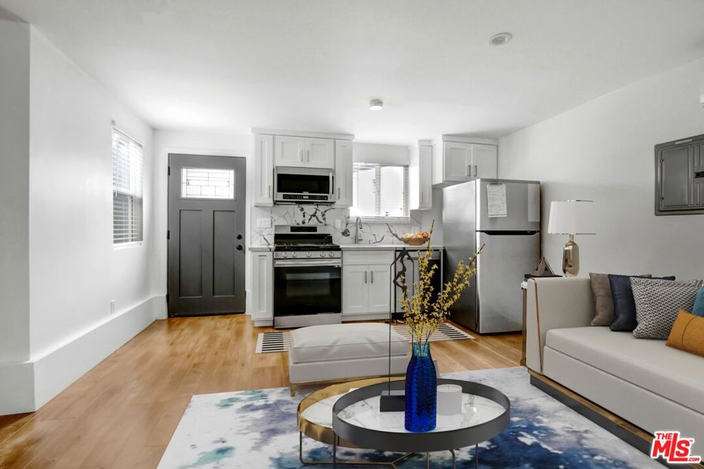 11953 Hatteras Street, Valley Village, CA 91607