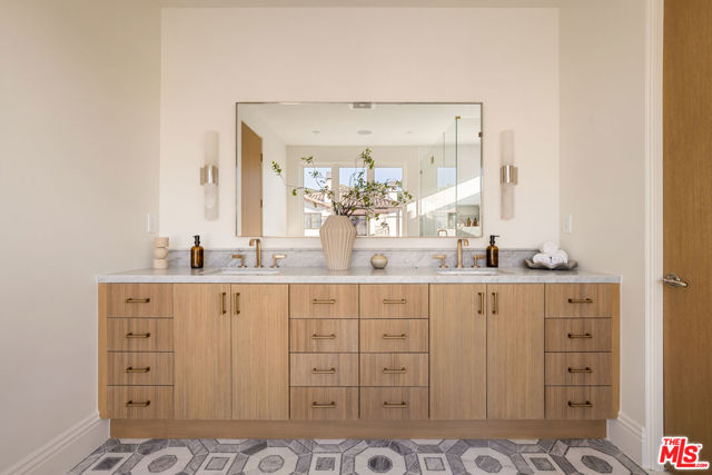 657 27th Street photo 16