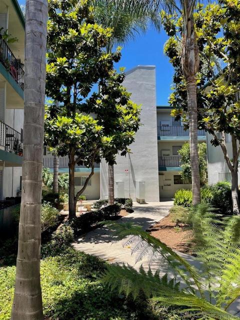 Image 5 of 15 For 4875 Cole St  69