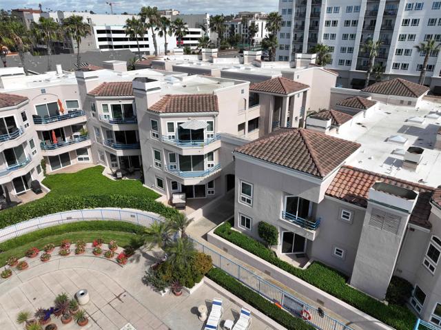 Detail Gallery Image 3 of 40 For 400 N Pacific St #111,  Oceanside,  CA 92054 - 2 Beds | 2 Baths