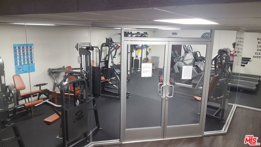 https://media.crmls.org/mediaz/714223da-7ffe-4601-b2b4-5c798862e8b5.jpg?preset=X-Large